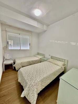 Apartment, 3 Bedrooms, Smoking, Garden View