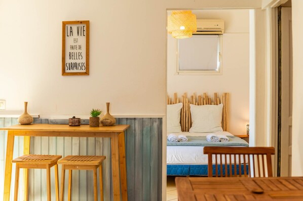 2 bedrooms, iron/ironing board, free WiFi