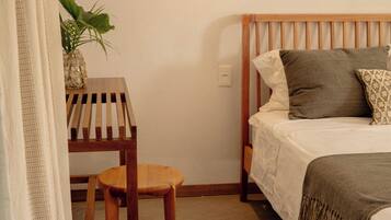 Standard Triple Room, Garden View | Laptop workspace, blackout drapes, free WiFi, bed sheets