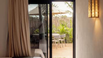 Standard Triple Room, Garden View | Laptop workspace, blackout curtains, free WiFi, bed sheets