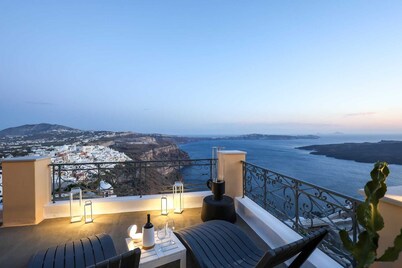 D Aniel Mansion Santorini