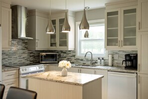 Fridge, microwave, oven, dishwasher