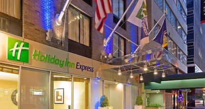 Steps from Wall Street | Free Breakfast. Gym