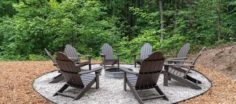 Cozy Fall Retreat with Firepits! Near Tunnel of Trees, 30 Mins to Mackinac Ferry