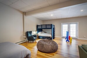 3 soverom, reiseseng for barn, wi-fi (inkludert) og sengetøy