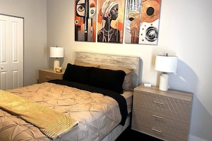 3 bedrooms, iron/ironing board, WiFi, bed sheets