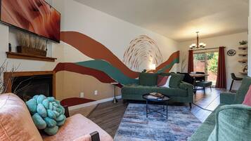 Smart TV, fireplace, books