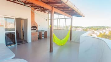 Apartamento, para fumantes | 3 quartos