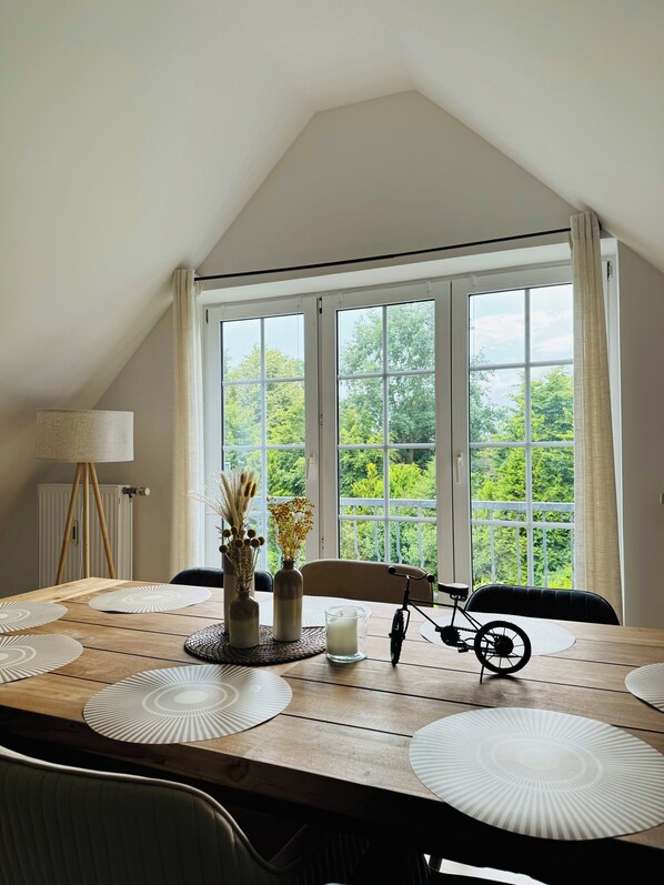 Dining - Family home by the sea | 125m2 | beach | parking (Scharbeutz)