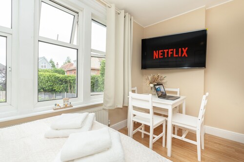 Open Mind Property - Studio Flat & Free Parking