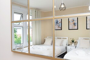 1 bedroom, iron/ironing board, Internet, bed sheets