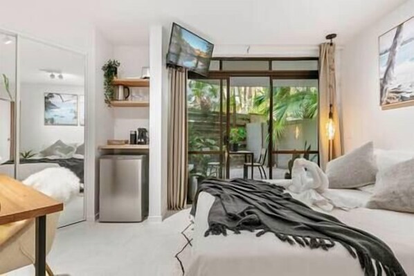 3 slaapkamers, een strijkplank/strijkijzer, wifi, beddengoed