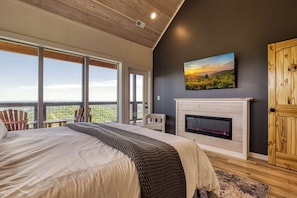 3 habitaciones, tabla de planchar con plancha, wifi y ropa de cama