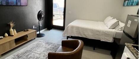 1 habitación, wifi y ropa de cama