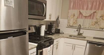 Cute and comfy condo