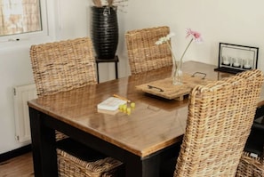 House | Dining