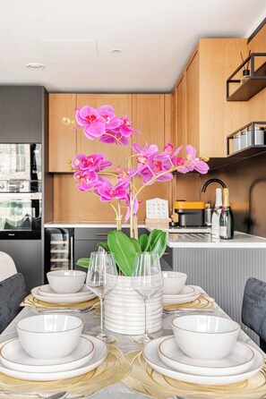 تناول الطعام