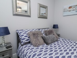 2 bedrooms, individually decorated, individually furnished, free WiFi - Beach Hideaway (Bideford)