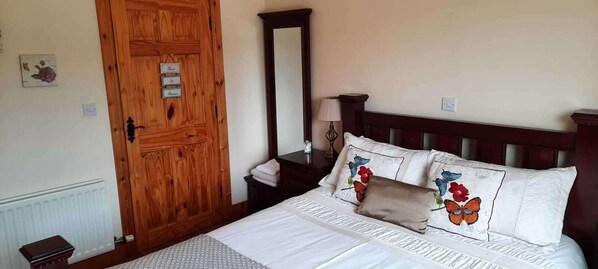 5 habitaciones, wifi gratis y ropa de cama 