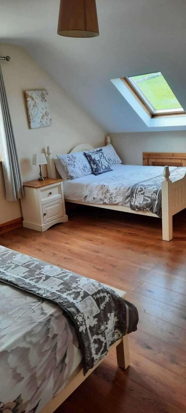 5 kamar tidur, Wi-Fi gratis, dan seprai linen