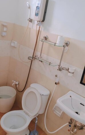 House, 3 Bedrooms, Accessible, Private Pool | Bathroom - Elisha's Staycation Place-your Home Away From Home (Binan City)