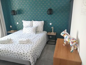 1 chambre, fer et planche Ă repasser, Wi-Fi, draps fournis