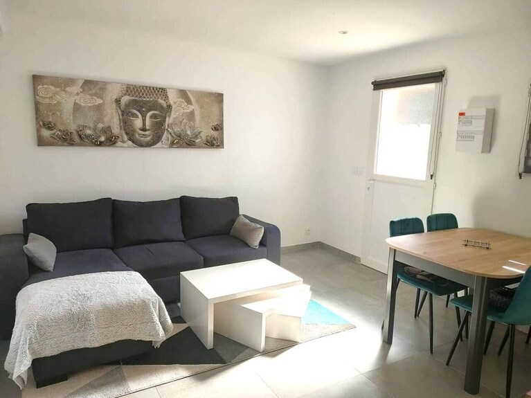 2 Pièces En Rdc Climatisé Avec Terrasse - Bédarieux