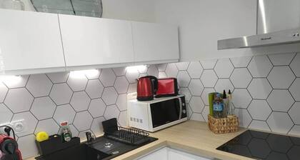 2 piÚces en RDC climatisé avec terrasse