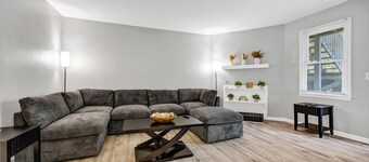 Southern Comfort: 2BD/2BA near Downtown Columbia