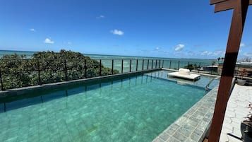 Apartment | Pool | Outdoor pool