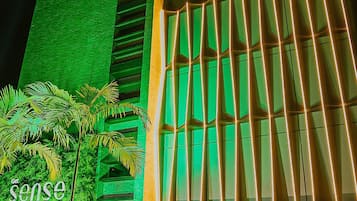 Classic Studio | Exterior