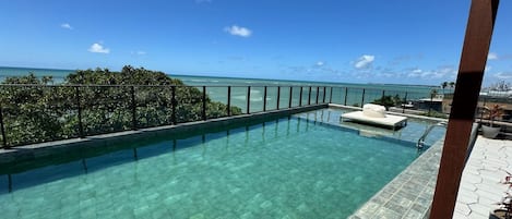 經典開放式客房 | 泳池 | 室外泳池