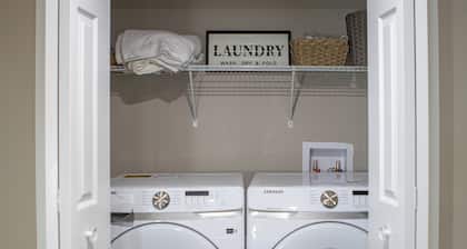 Cozy 2BR/2BA Suite | 10 Mins to Airport | Private Entry & Kitchen
