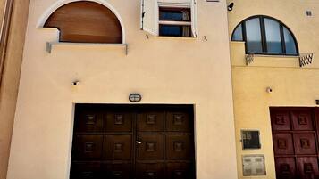 Bungalow, 3 Bedrooms, Smoking, Balcony | Exterior detail