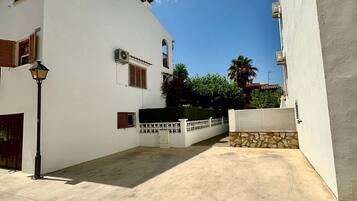 Bungalow, 3 phòng ngủ, hút thuốc, ban công | Ngoại thất