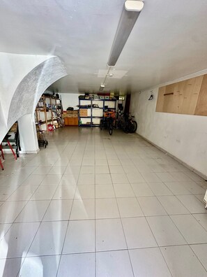 Bungalow, 3 Bedrooms, Smoking, Balcony | Interior