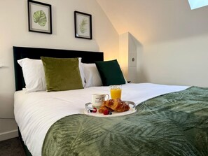 5 chambres, fer et planche à repasser, accès Internet, draps fournis