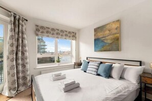 2 bedrooms, bed sheets