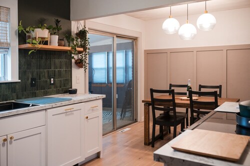 Clean, Spacious, Fenced, Group Ready, As Seen On Apartment Therapy