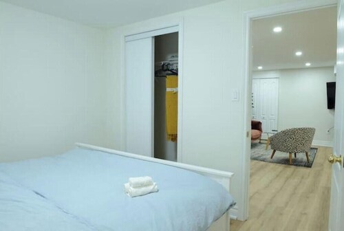 Spacious 2-Bed-Room near Yonge & Major Mackenzie