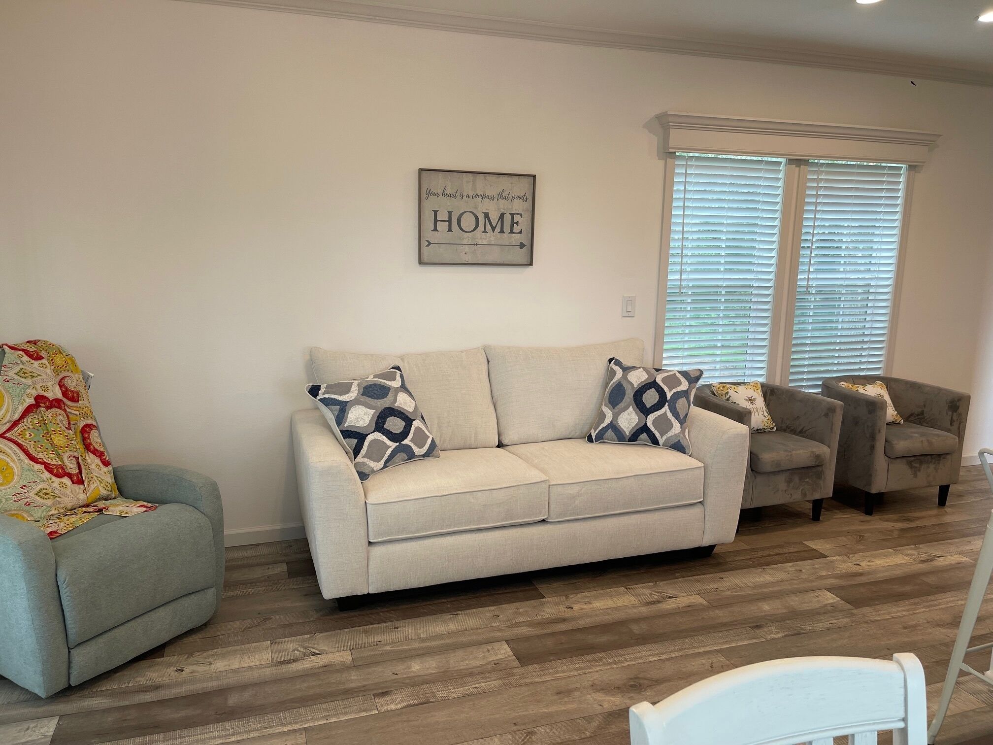 Smart-tv och eldstad