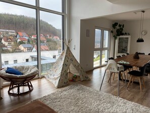 Children’s area - Quietly located vacation home in the heart of Franconian Switzerland with sauna and pool (Unterleinleiter)
