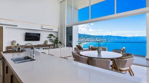 Luxury Apartment, 4 Bedrooms, Balcony, Ocean View | Private kitchen | Coffee/tea maker, electric kettle, toaster