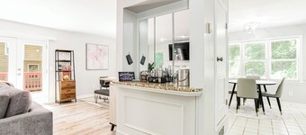 Cozy and Private home in Roswell