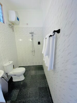 Double or Twin Room | Bathroom - Karibu House Paje  (Paje)