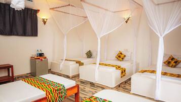 In-room safe, iron/ironing board, free WiFi