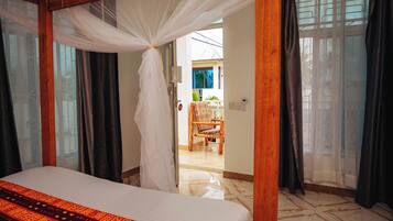 In-room safe, iron/ironing board, free WiFi