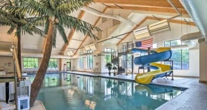 3-bedroom chalet in fabulous Lakes of the North with AC, WiFi