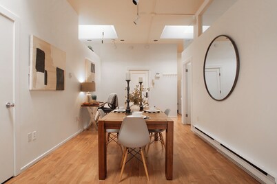 Spacious 2-Bedroom Condo in Downtown Victoria