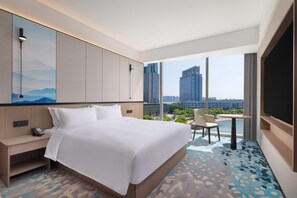 Executive Suite, 1 King Bed, Non Smoking